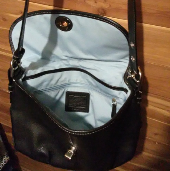 Handbag - Picture 2 of 6